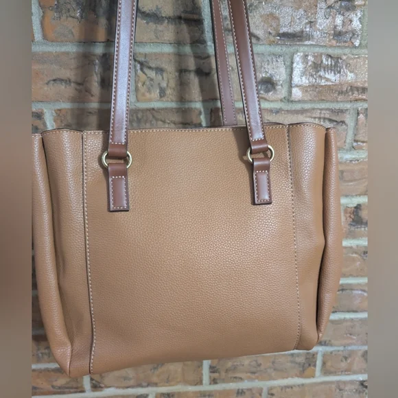 St. John's Bay Quincy 4 Poster Shoulder Bag - Picture 5 of 11